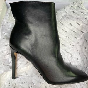 CLEARANCE-ALDO Bensetti size 8.5 boot - New in box